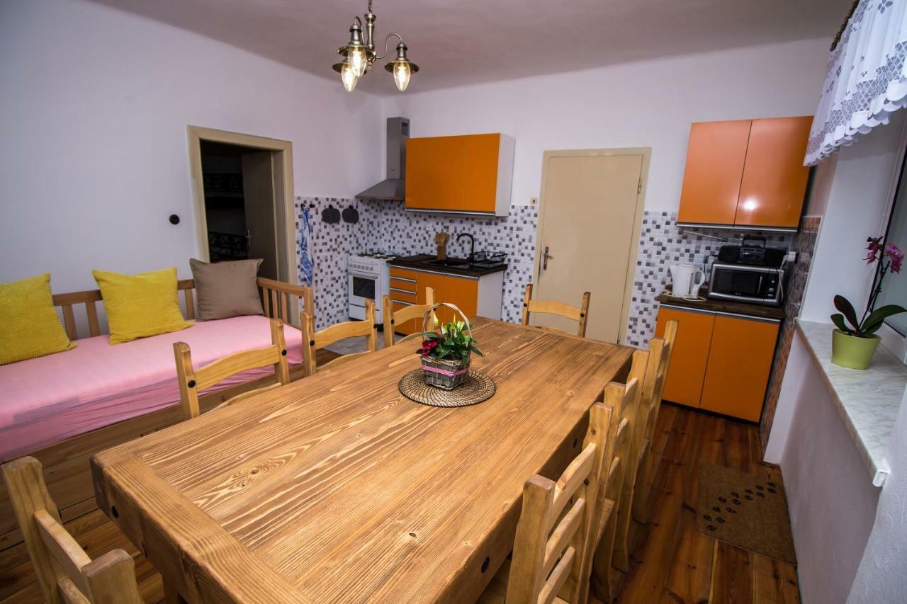Rozboudovec Holiday home Kremze